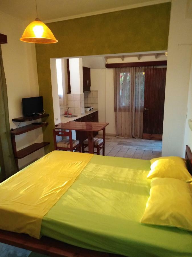 Apartment Victoria Ájos Jeórjos Eksteriør bilde