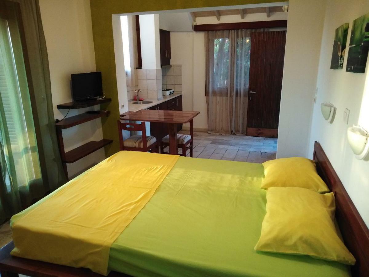 Apartment Victoria Ájos Jeórjos Eksteriør bilde
