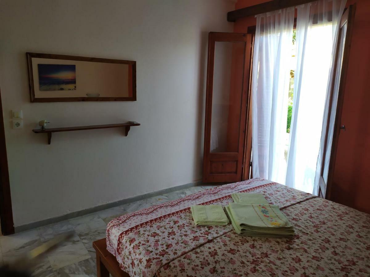 Apartment Victoria Ájos Jeórjos Eksteriør bilde